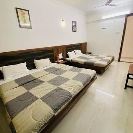 Hotel Shree Sai Ширді Екстер'єр фото